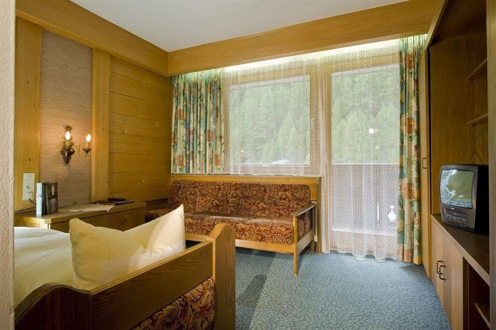 Hotel Neue Post Sölden Exteriör bild